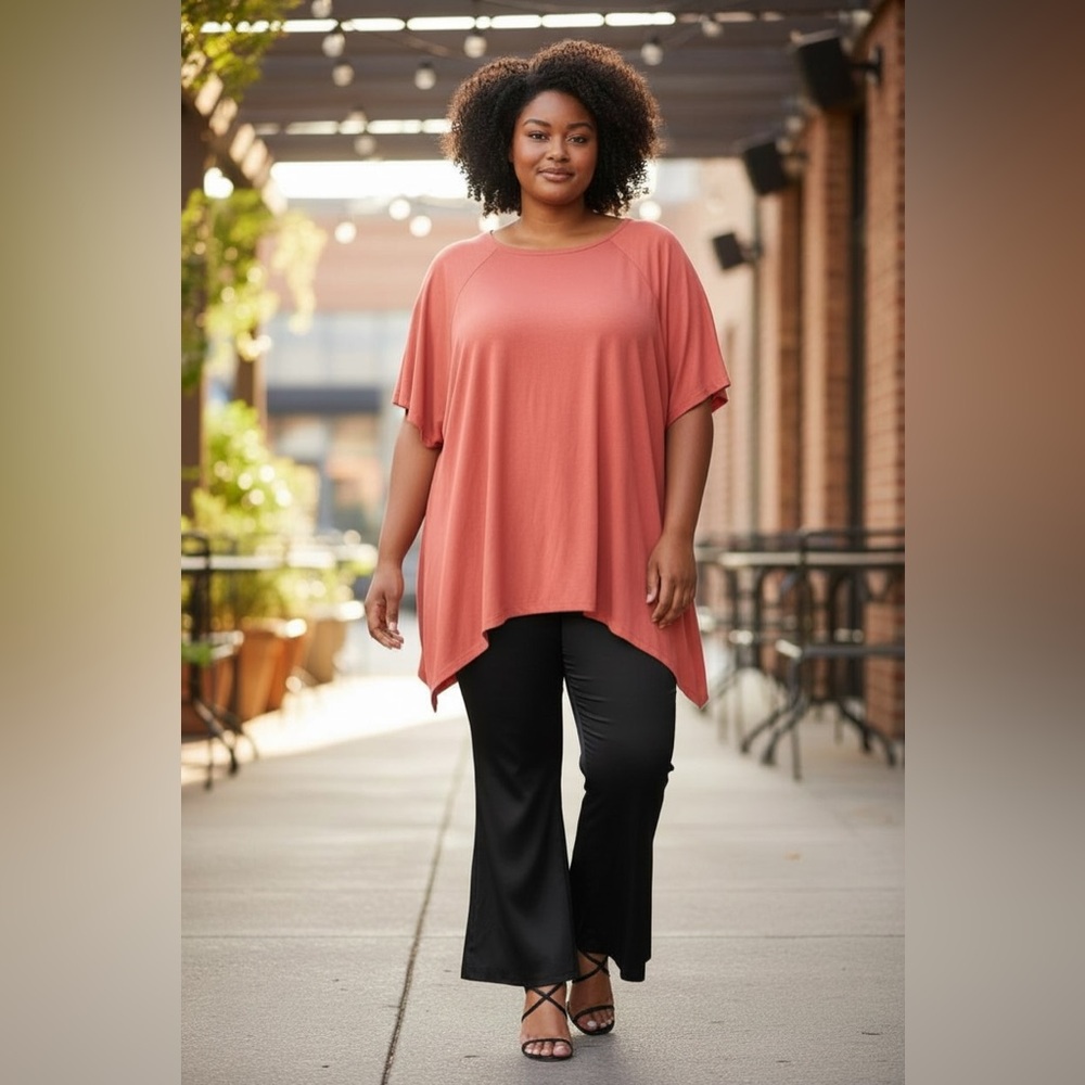 Liz Claiborne Coral Tunic Top